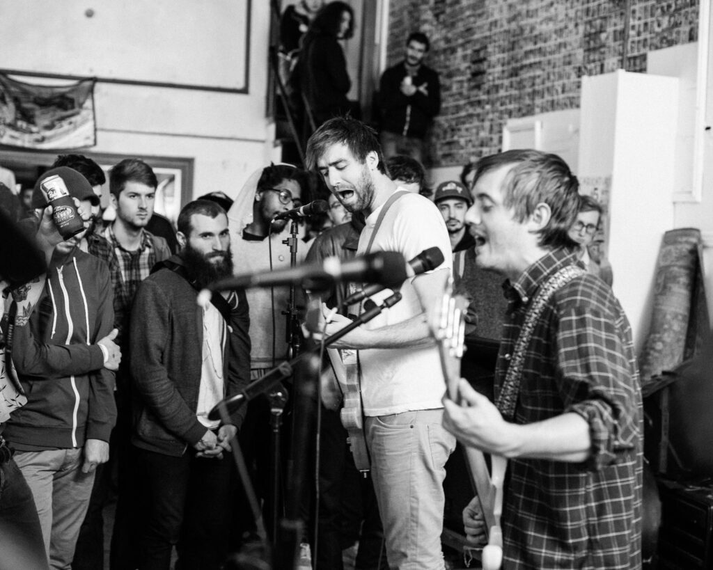Dogs on Acid at Everybody Hits – Dogs On Acid at Everybody Hits on 2014-10-27.